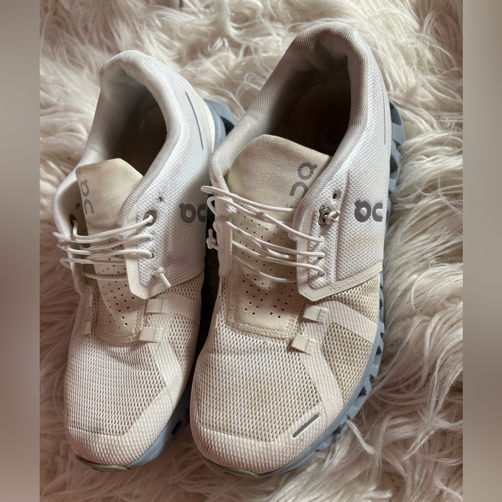 On Cloud 5 Running Shoes Women's Size 8.5 - Picture 2 of 8